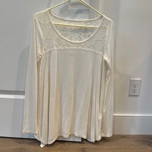 Woman’s Hollister Lace Bodice Size M Cream Color Tunic
